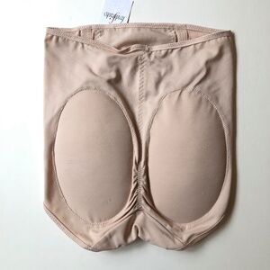 NWT Fredrick’s Of Hollywood Booty Boost Panty Wear